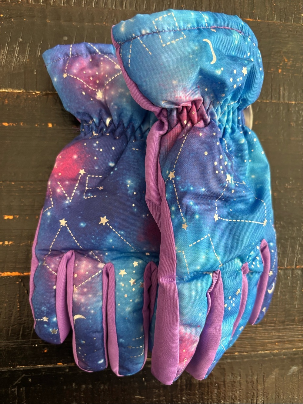Freeze freaky gloves